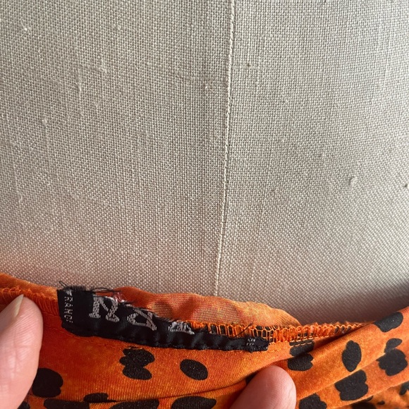 orange & black stretch off shoulder dress size medium - Picture 4 of 4